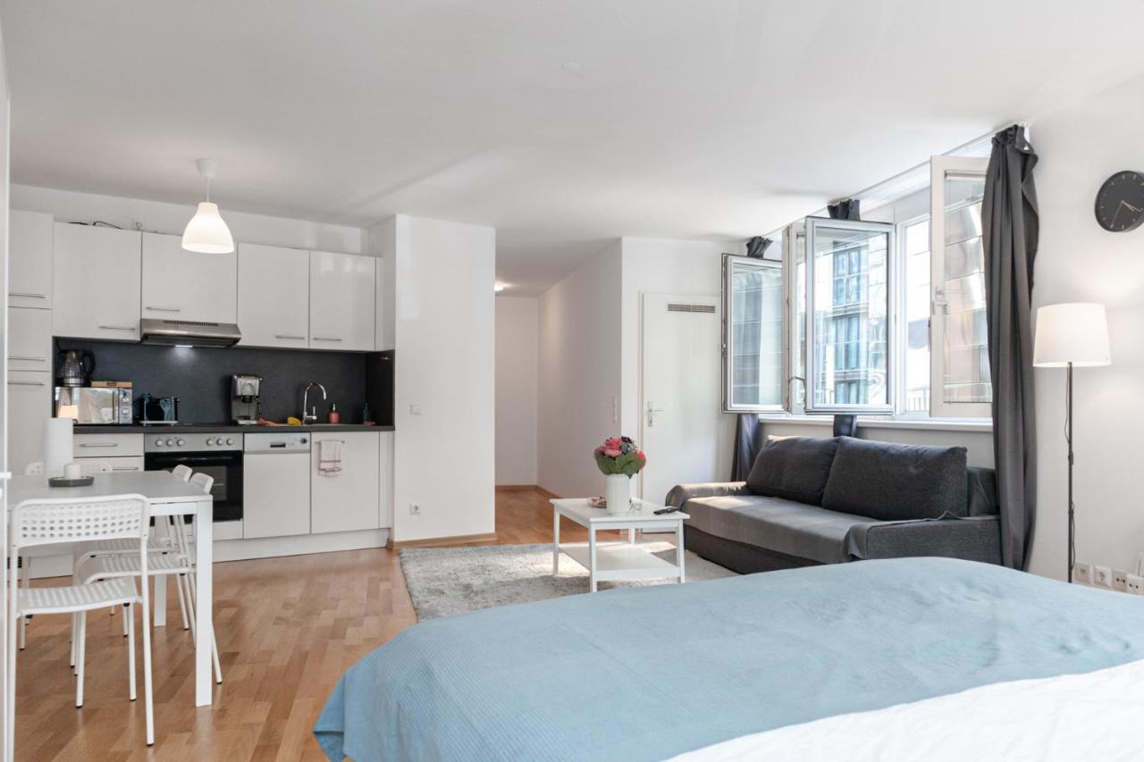 Gasometer Apartment - Designer Building With Amazing View فيينا المظهر الخارجي الصورة
